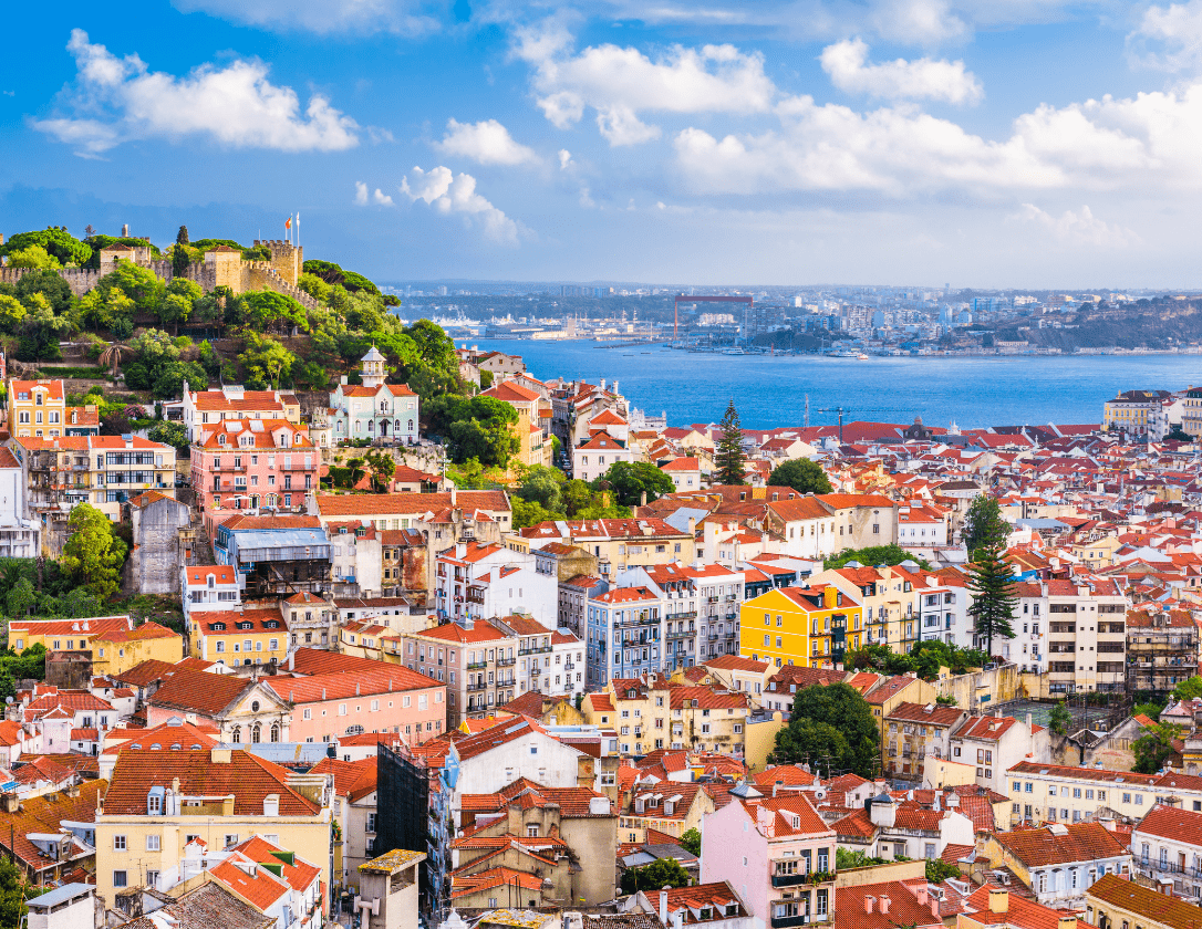 A bird-eye view over the city of Lisbon, an amazing destination for a showrt city break